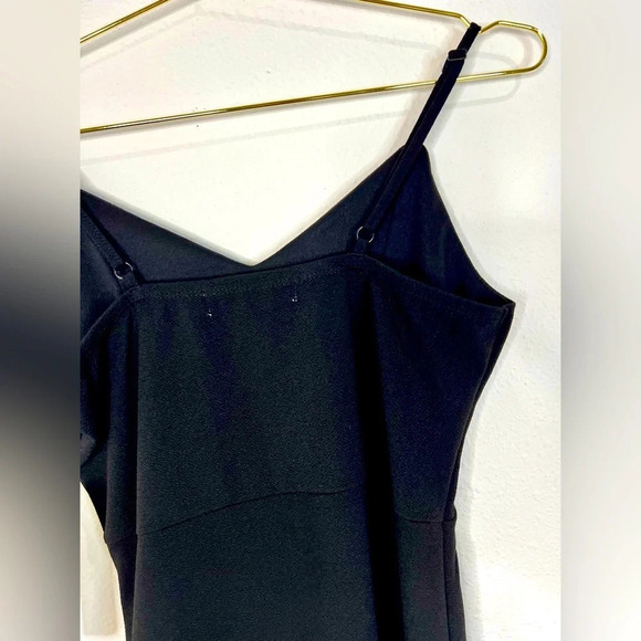 🆕 Almost Famous Black Sleeveless Dress with Bottom Lace Accent - Picture 9 of 10